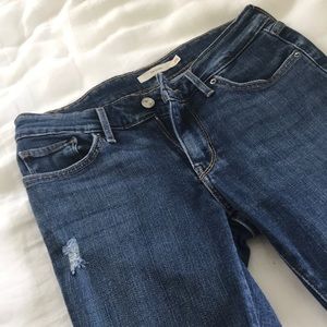 Levi’s 711 skinny jeans